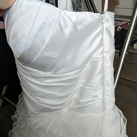 EUC Bebe Short Bridal Wedding Dress - Picture 4 of 5